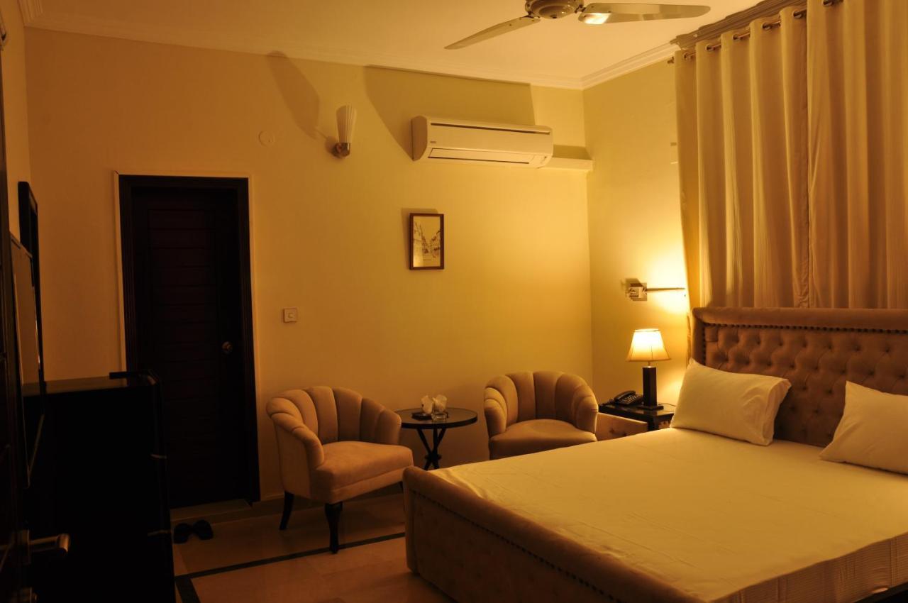 Reina Boutique Hotel - G6/3 Islámábád Exteriér fotografie