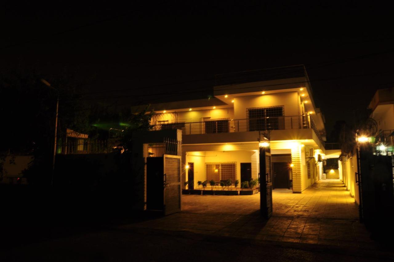 Reina Boutique Hotel - G6/3 Islámábád Exteriér fotografie