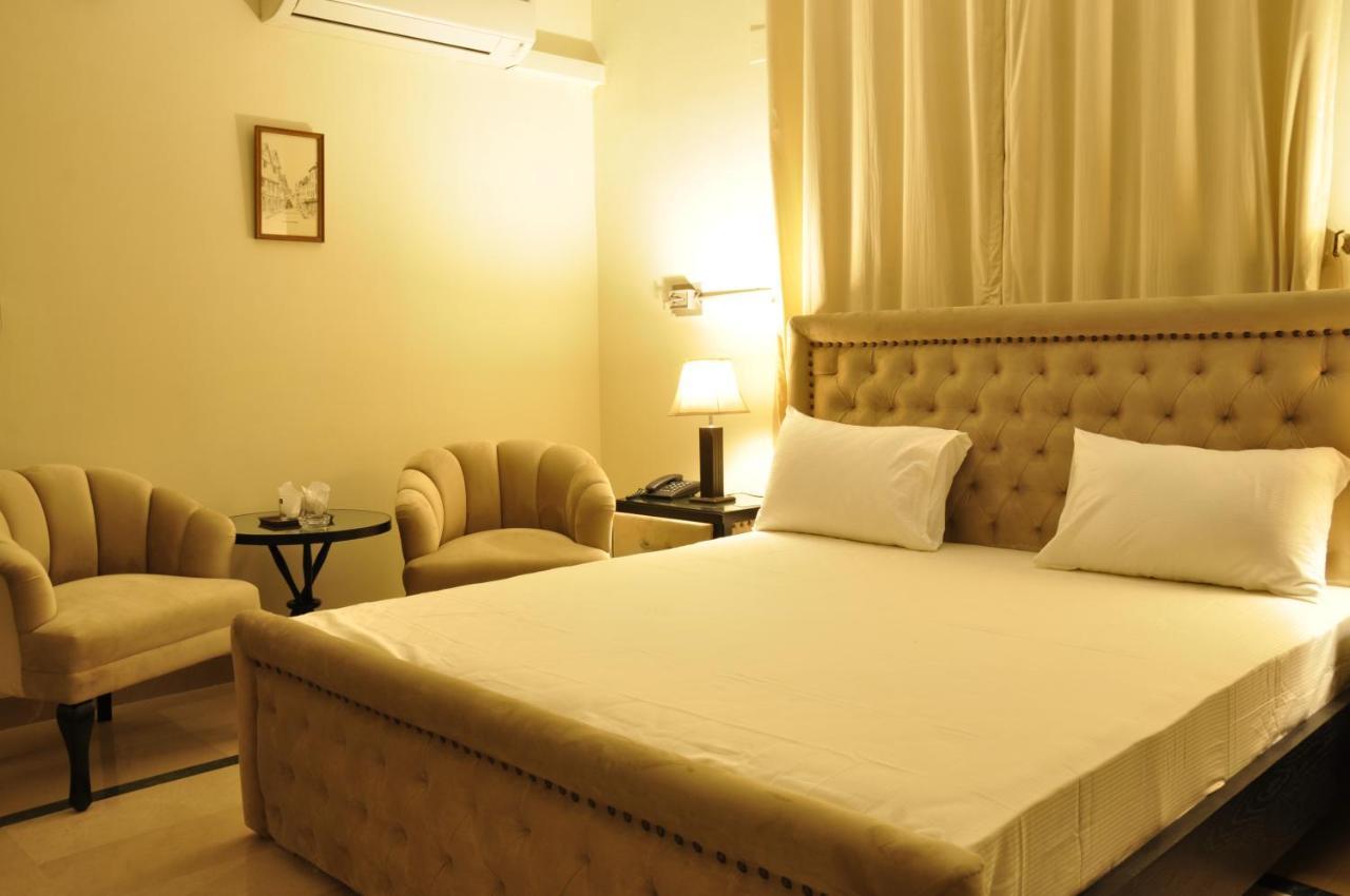 Reina Boutique Hotel - G6/3 Islámábád Exteriér fotografie